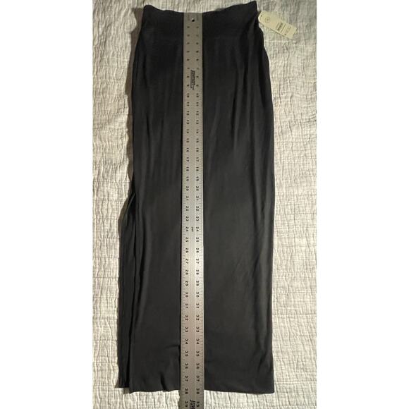 No Boundaries Black Ribbed Maxi Skirt - XS (0–2) - Side Slit - 38” Long - EUC - Picture 4 of 6